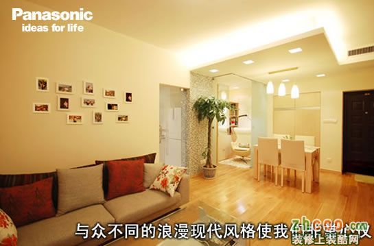 餐厅吊顶的设计非常简洁和统一,设计师完全满足了我们的需求。