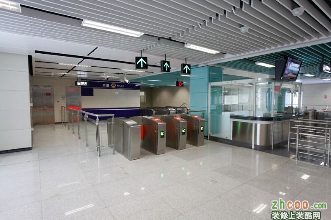 成都地铁2号线装饰