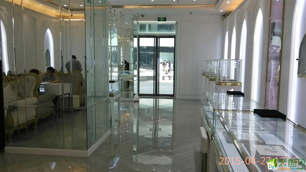 戴瑞珠宝银河SOHO店
